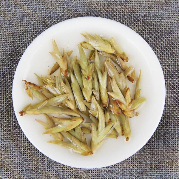 HelloYoungTea Yunnan Raw Pu-erh Tea Cake 357g White Buds Spring Harvest