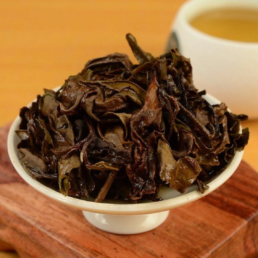 Fuding White Tea Cake Organic Premium Aged Shou Mei Long Life Eyebrow Cake 350g 福鼎有机优质陈年寿眉白茶饼 350克