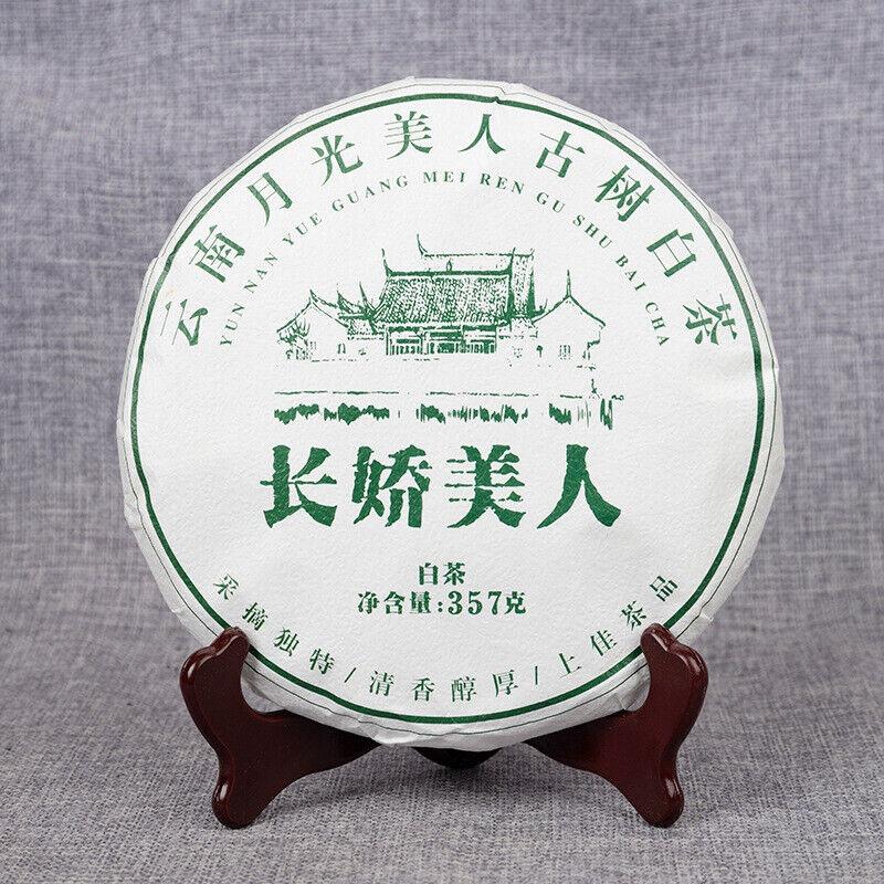 357g/cake Yunnan White Tea Old Tree Moonlight White Long Jiao Mei Ren White