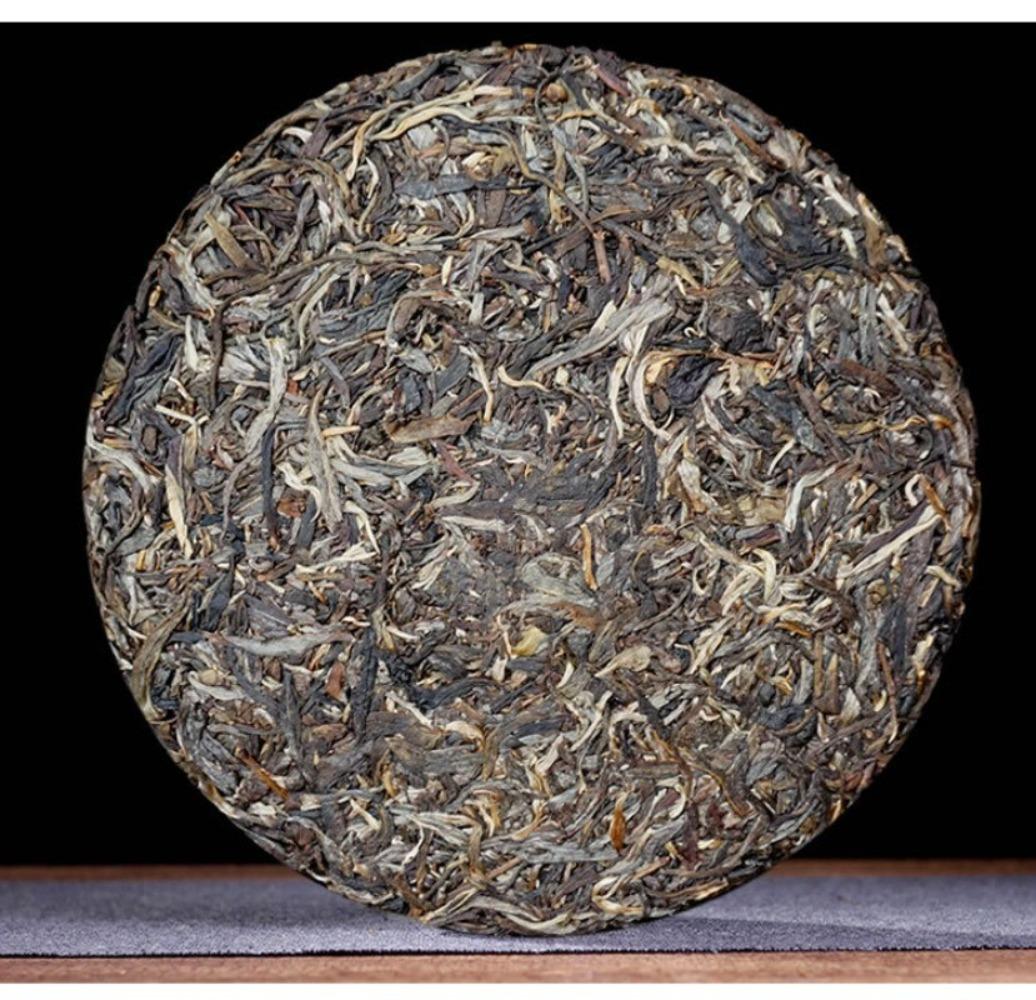 HelloYoungTea Yunnan Yiwu Guafengzhai 2021 Premium Ancient Tree Raw Pu-erh Gong Tea Cake 357g