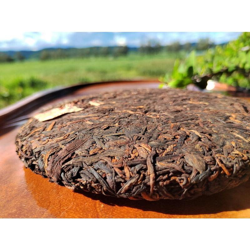 357g Icelandic Pu'er Tea Yunnan Pu'er Ripe Tea Cake Golden Buds Seven Seeds Cake