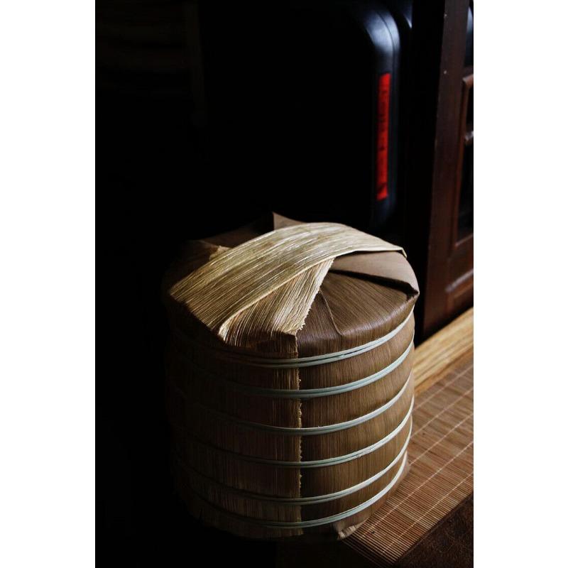 357g Pu-erh Raw Tea Old Panzhang Brown Mountain Yunnan Seven Cakes Hand Pressed