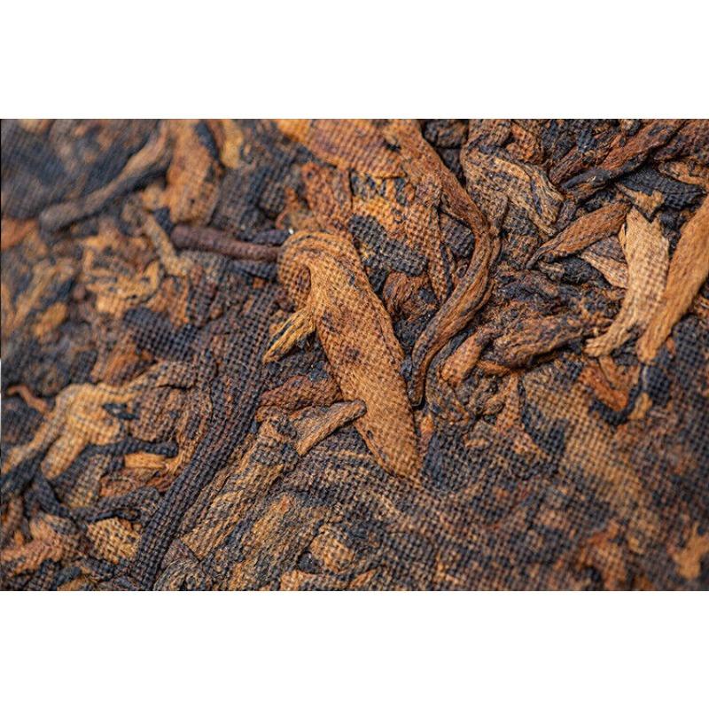 Yunnan Pu'er Ripe Tea Pu'er Lao Banzhang Golden Bud Ripe Tea 375g