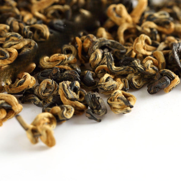 HELLOYOUNG 100g Supreme Yunnan Black Tea Fengqing Dian Hong Snail Golden Buds