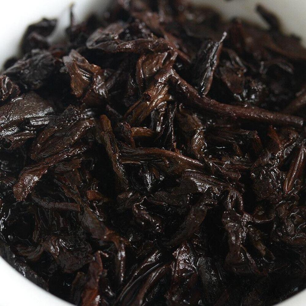 HelloYoungTea 100g Yunnan Pu'er Tea Ancient Tree Golden Bud Small Cake Pu'er Tea Ripe Tea