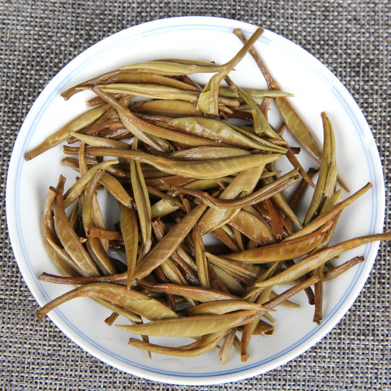 HelloYoungTea 2018 White Tea Silver Needle Bai Hao Yin Zhen Moonlight with One Bud White Tea
