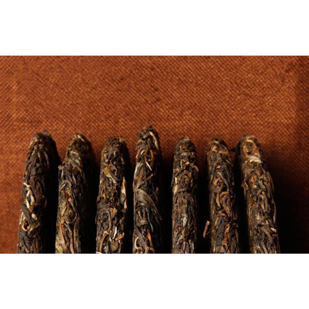 HelloYoungTea Yunnan 357g Raw Pu-erh Tea Cake Lao Ban Zhang Ancient Tree Pure Tea