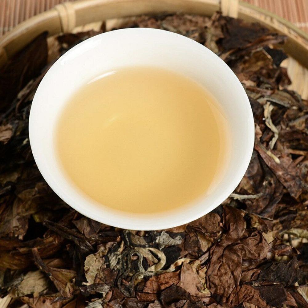 Fuding White Tea Cake Organic Premium Aged Shou Mei Long Life Eyebrow Cake 350g 福鼎有机优质陈年寿眉白茶饼 350克