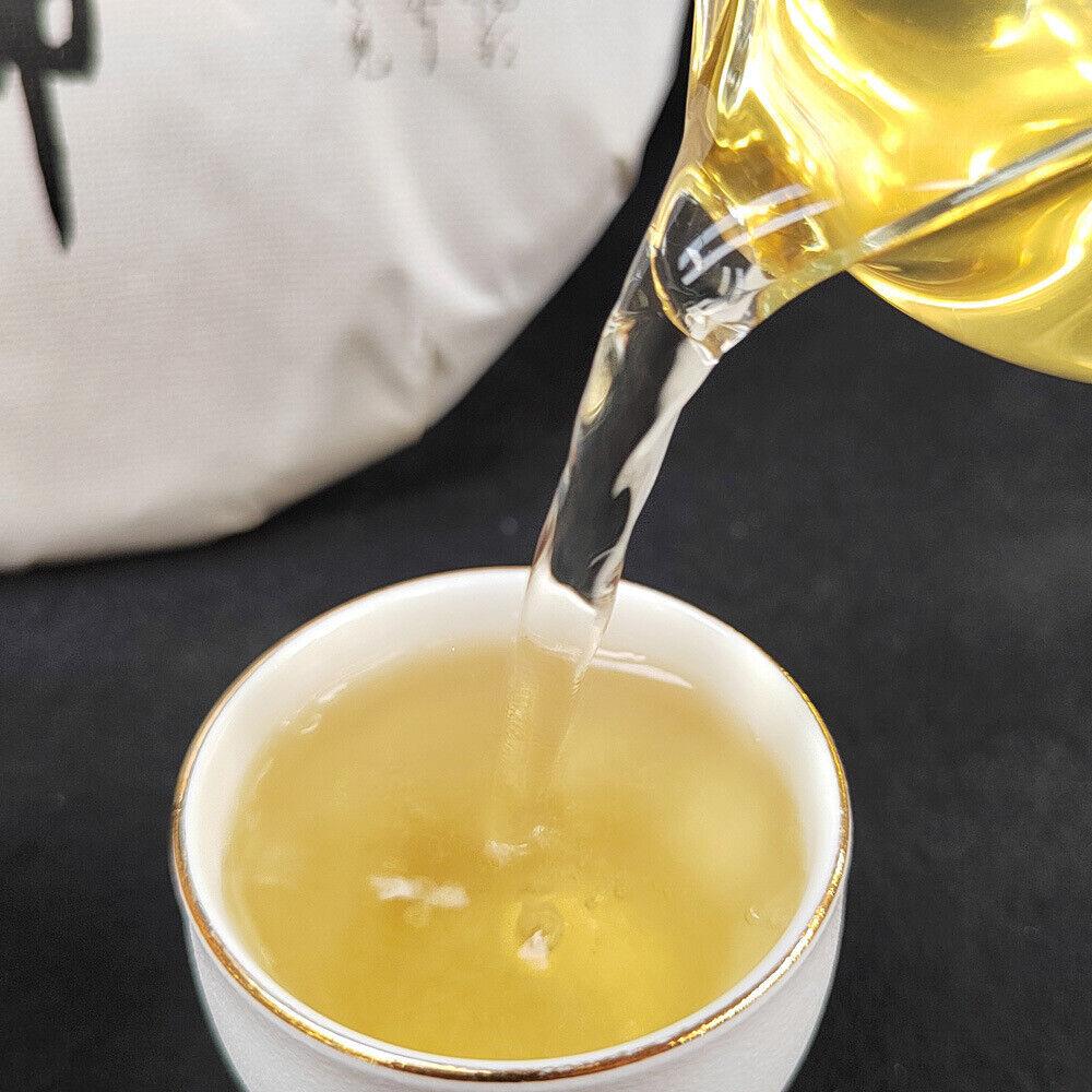 HelloYoungTea 357g Yunnan Pu-erh Raw Tea Lincang Pu-erh Raw Cake Busy Lung Ancient Tree Tea