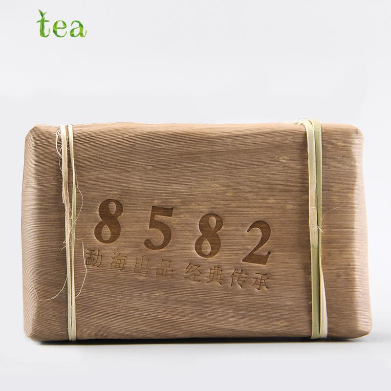 HelloYoungTea Yunnan Menghai Ancient Tree Old Tea Brick 8582 Aged Pu'e