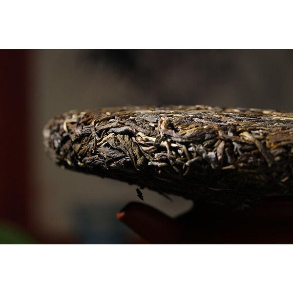 HelloYoungTea Yunnan Pu'er Tea Yiwu Ancient Tree 357g Pu'er Raw Tea Cake with Orchid Aroma