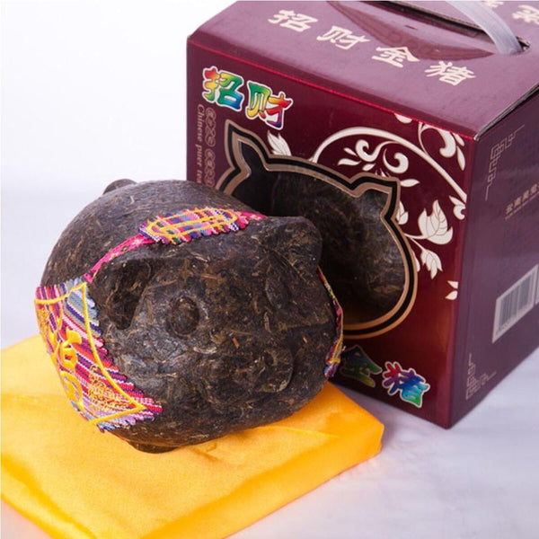 HelloYoungTea Raw Puer Tea Gold Pig Carving Yunnan Gift Decoration
