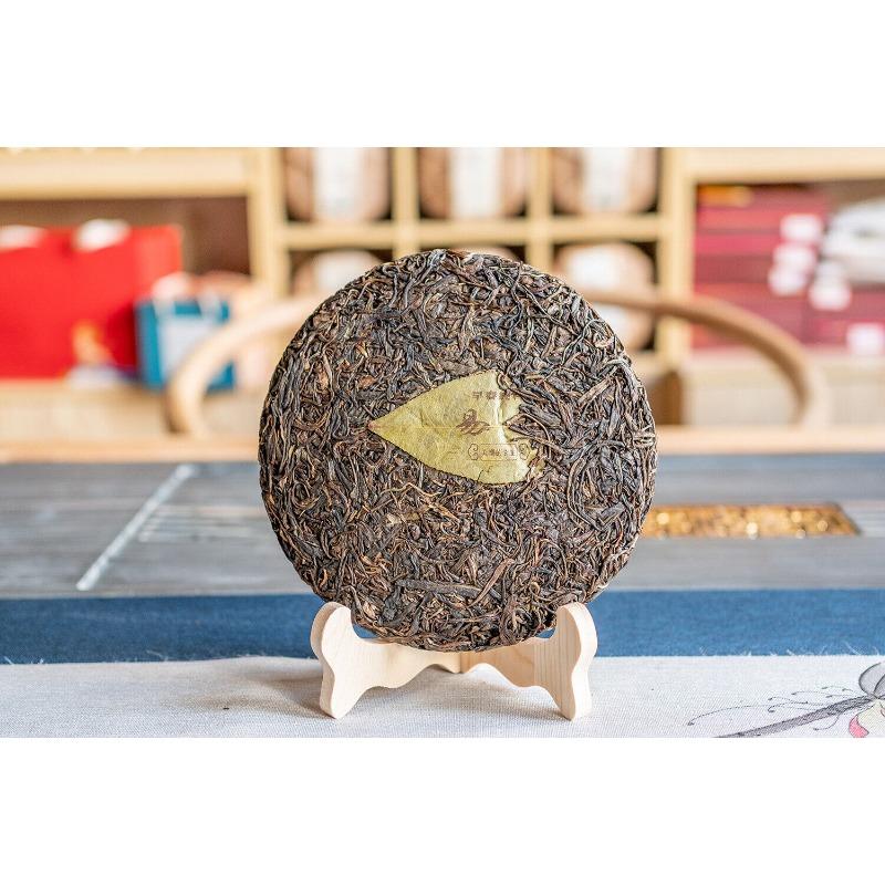 HelloYoungTea 357g Yunnan Yiwu Wild Release Ancient Tree Tea Cake Aged Pu-erh Raw Tea