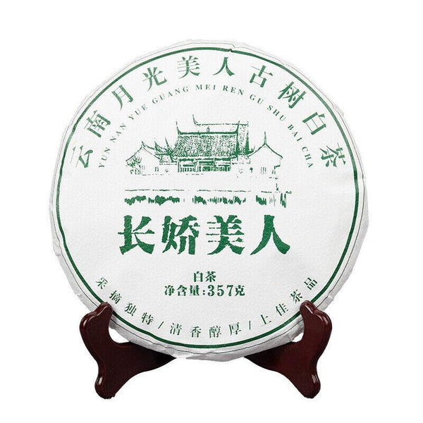 357g/cake Yunnan White Tea Old Tree Moonlight White Long Jiao Mei Ren White