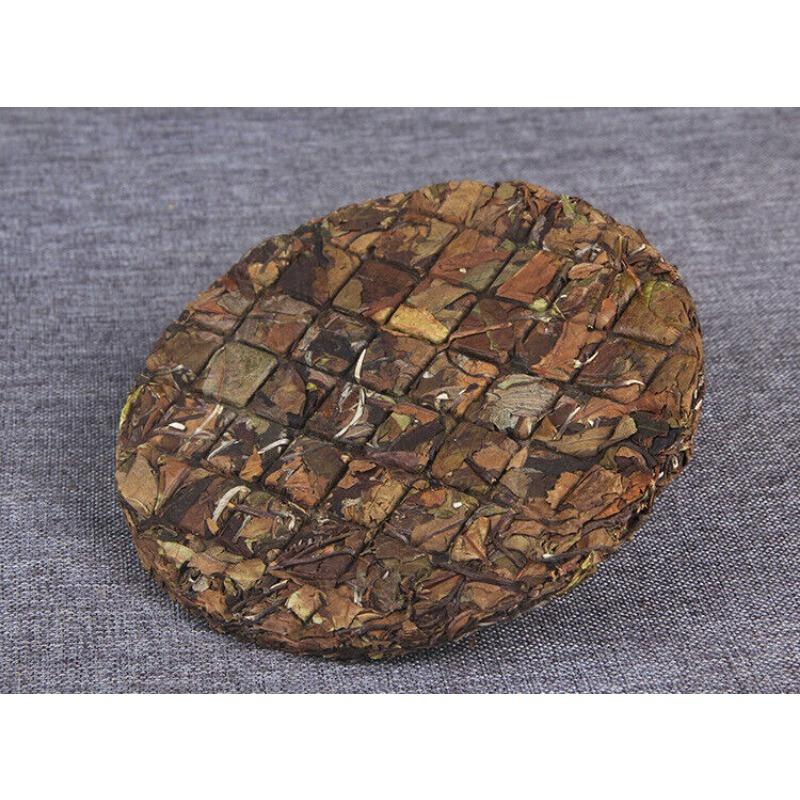 HelloYoungTea 200g Ancient Tree Tea Old White Tea Yunnan Yiwu Flower and Fruit Tea Cake