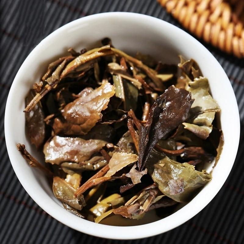 990g China Tea Organic Fuding Supreme Bai Mu Dan White Peony Cake White Tea 990克中茶有机福鼎特级白牡丹茶饼 白茶