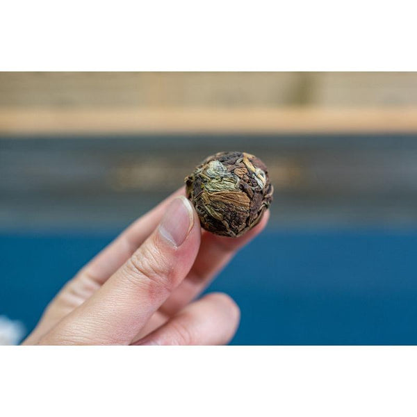 HelloYoungTea Yunnan White Tea Shoumei White Tea Dragon Pearl Spherical Handmade Dragon Pearl