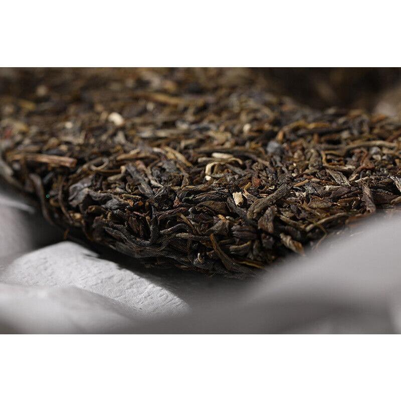 Yunnan Tea Xigui 357g Pu-erh Raw Tea Cake Healthy Drink