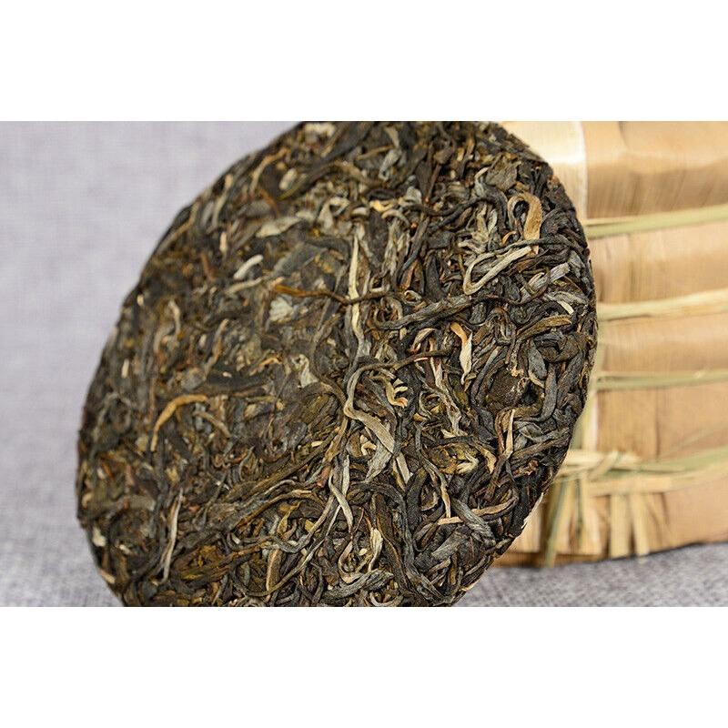 200g Yunnan Pu'er Seven Seed Cake Tea High Pole Raw Tea Cake Early Spring Tea