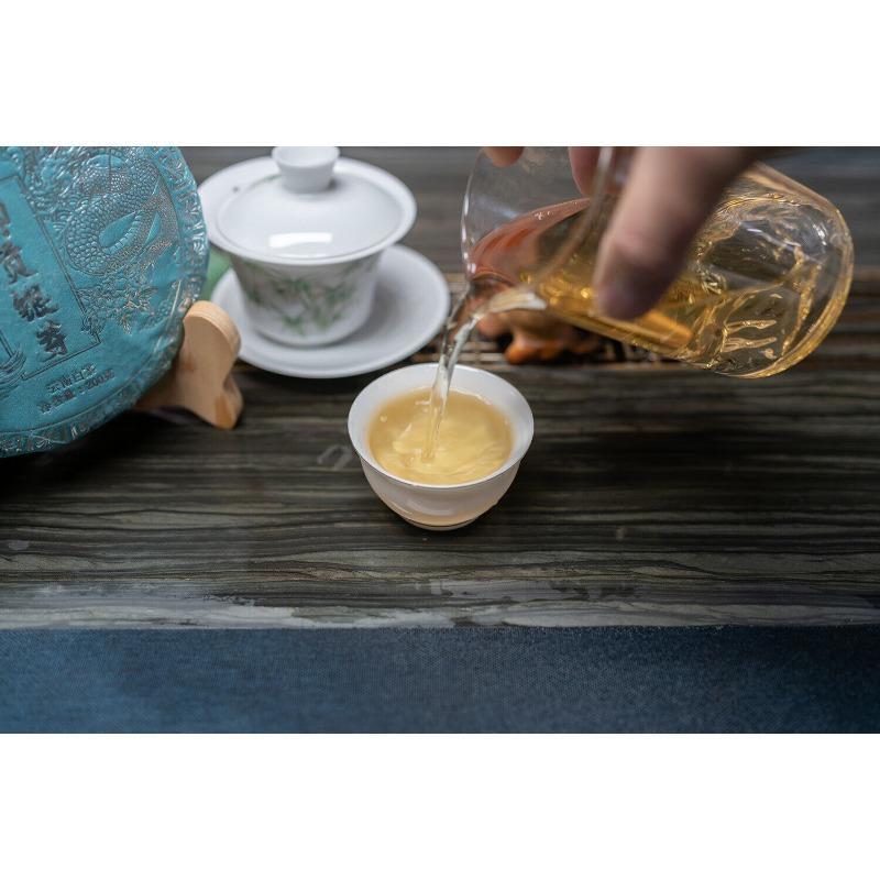 200g Yunnan Tea Cake White Hair Silver Needle TeaJinggu White Bud Silver Bud