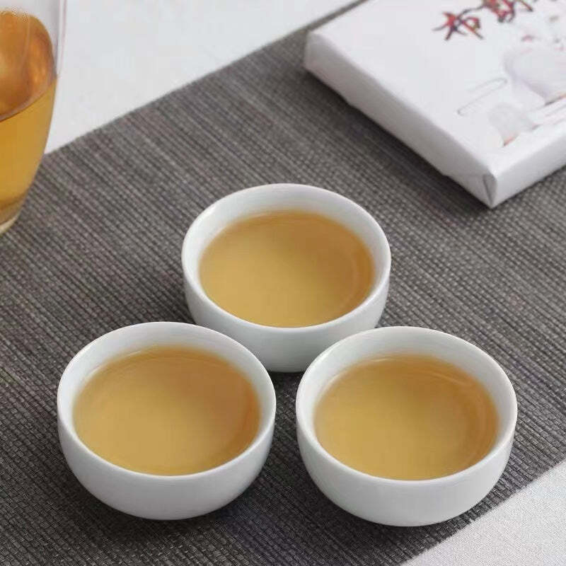 200g Yunan Puerh Raw Tea Brick Bulangchunjian Pu-erh Tea Chinese Pu'er Green Tea 200克云南普洱生茶砖 布朗春尖普洱茶 中国普洱绿茶