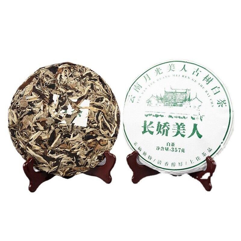 357g/cake Yunnan White Tea Old Tree Moonlight White Long Jiao Mei Ren White