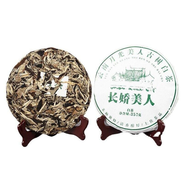 357g/cake Yunnan White Tea Old Tree Moonlight White Long Jiao Mei Ren White
