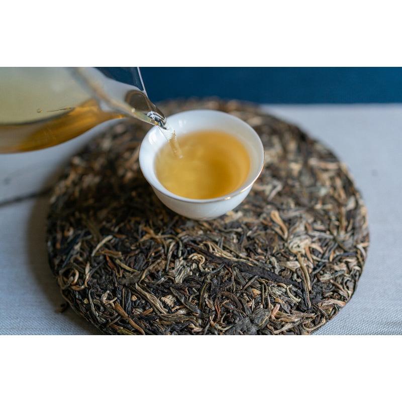 HelloYoungTea 357g Lao Banzhang Puerh Raw Tea Yunnan Ancient Tree Puerh Seven Seed Cake Tea