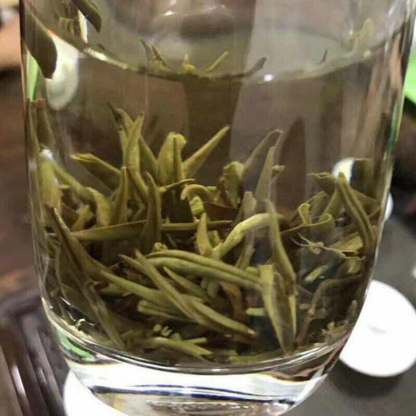 HelloYoungTea Premium Silver Needle White Tea Cake Chinese Organic Bai Hao Yin Zhen Cha 300g
