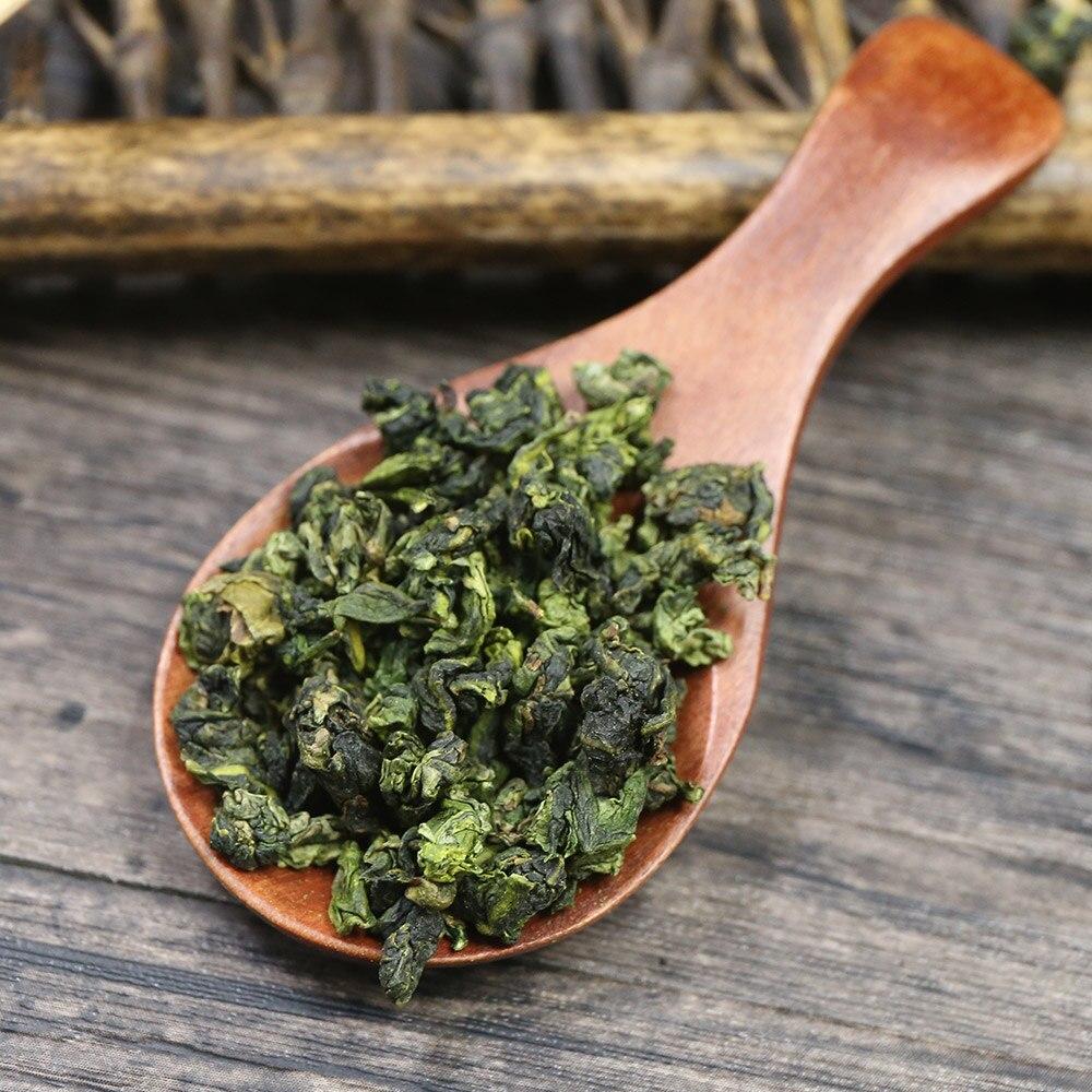 Spring Chinese Oolong Tea Tie Guan Yin in vacuum packaging 125g 真空包装125克春茶乌龙茶铁观音