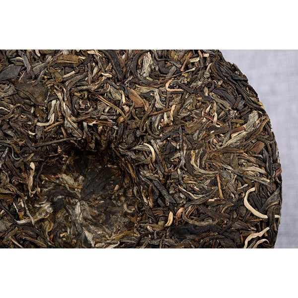 HelloYoungTea Tea Lao Ban Zhang Cake Gift Tea Healthy Drink 357g High Quality Spring