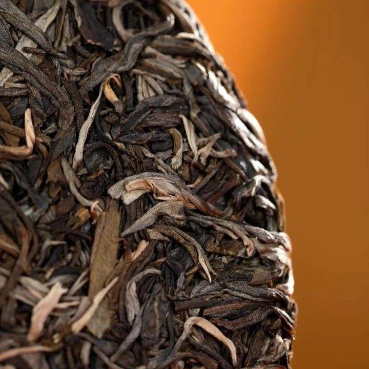 HelloYoungTea 2024 Haiwan Lao Tong Zhi Raw Puer Tea "Dragon" Teng Da Raw Pu Er Cake 400g 2024年海湾老同志生普洱“龙腾达”生普洱饼茶 400克