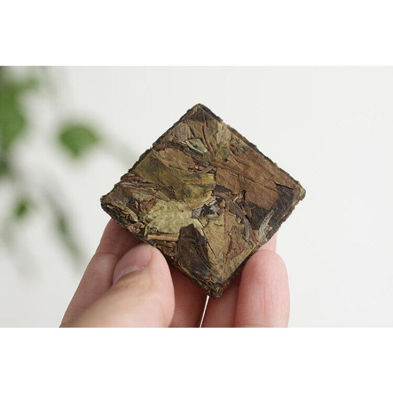 500g Yunnan tea old tree white tea 8g small square brick (Chong) white tea