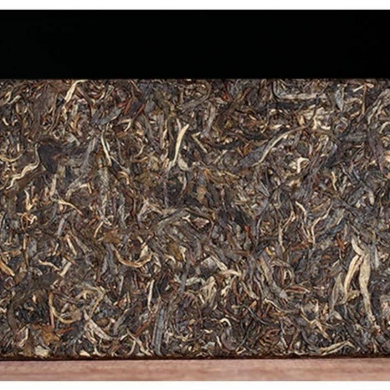HelloYoungTea Yunnan Xigui Iceland Premium Ancient Tree Raw Pu-erh Brick 100g Gift Box