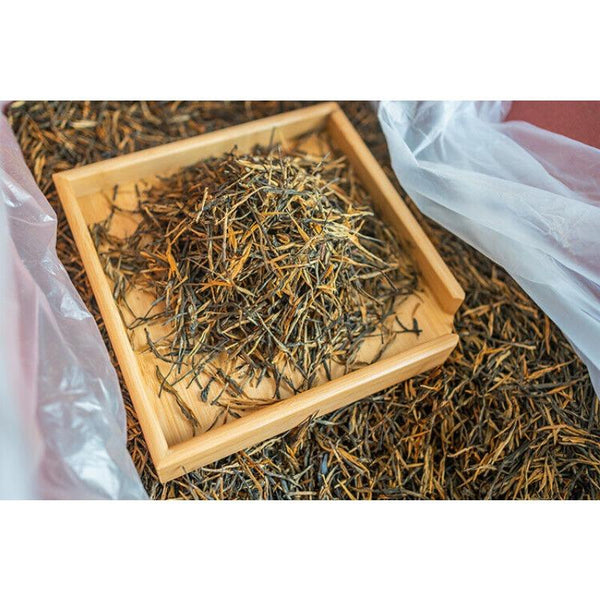 Yunnan Fengqing DianHong tea Pine Needle Un bourgeon une feuille Golden Needle