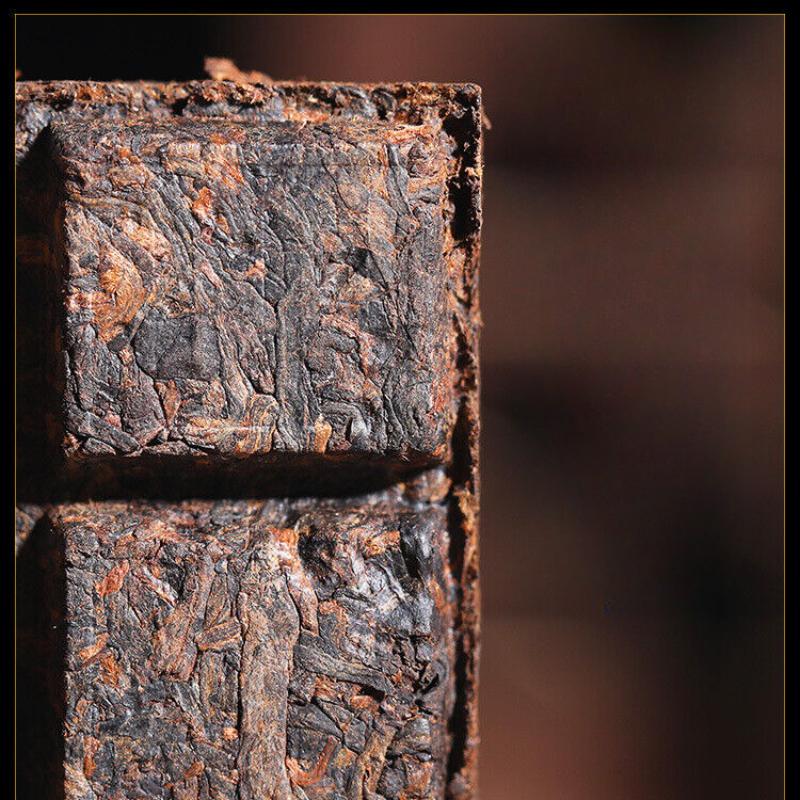 HelloYoungTea 200g Yunnan Menghai Large Tree Dry Storage Hand Brewed Tea Ripe Tea Brick