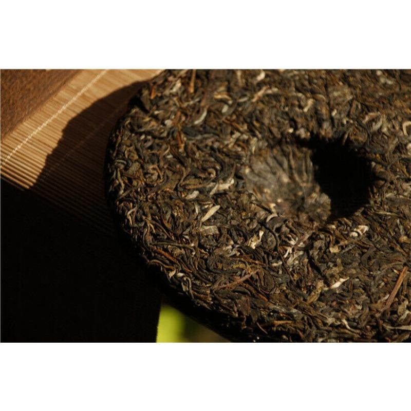 357g Pu-erh Raw Tea Old Panzhang Brown Mountain Yunnan Seven Cakes Hand Pressed