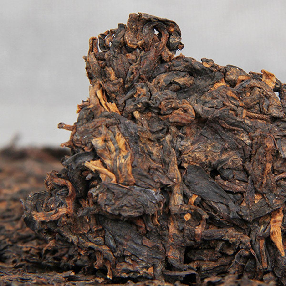 HelloYoung Cooked Puerh Tea Ripe Tea Black Tea Cake Old Trees Pu er Tea Brown Mountain 357g