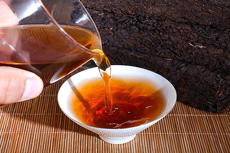 HelloYoung High Quality Cooked Puer TeaHandmade Ripe Pu erh Tea Brick Yunnan Menghai  250g