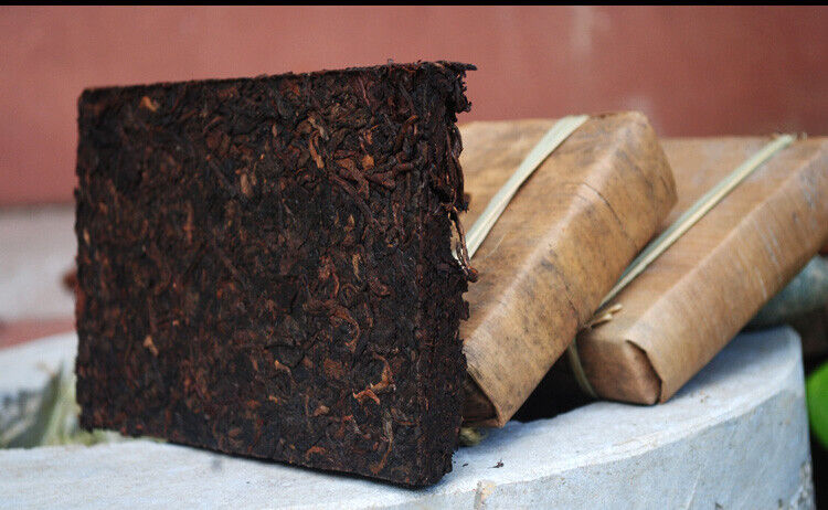 HelloYoung Chinese Menghai 7562 Ripe Puer Shu Pu'er Brick Pu-erh 250g Bamboo Leaf Pack