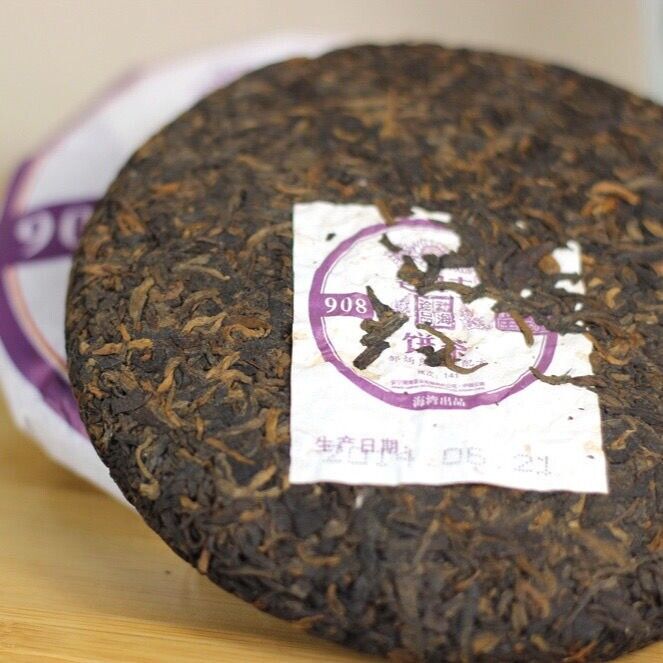 HelloYoung Yunnan Haiwan"Lao Tong Zhi" 908 Menghai Pu Erh Tea Cake 141 Puer Cooked Tea 200g