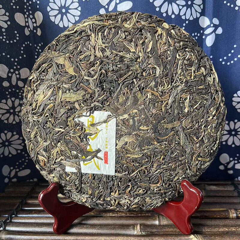 357g Yunnan Puerh Tea Yiwu Spring Pu-erh Raw Tea Cake Chinese Premium Pu'er Tea Secondary image