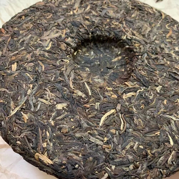 Banzhang Pu-erh Raw Tea Cake, Yunnan Aged Puerh Tea，Chinese Puer Tea 357g
