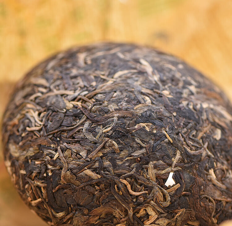 HelloYoung Menghai Liming Octagonal Pavilion Royal Arbor Puer Tuocha Raw Tea 200g