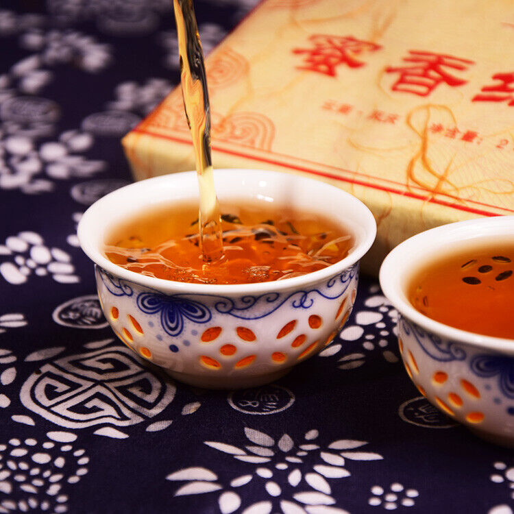 HelloYoung TeaFengqing Dian Hong Golden Buds Dianhong Dian Hong Yunnan Black Tea Brick 250g