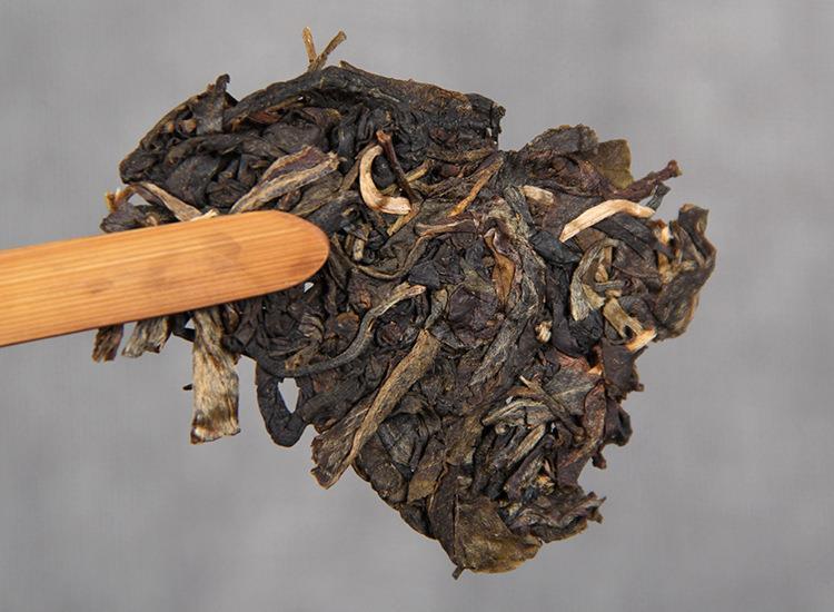 HelloYoung Yunnan Treasures Aged Pu'er Tea Nannuo Mountain Arbor Qi Zi Puer Tea 357g