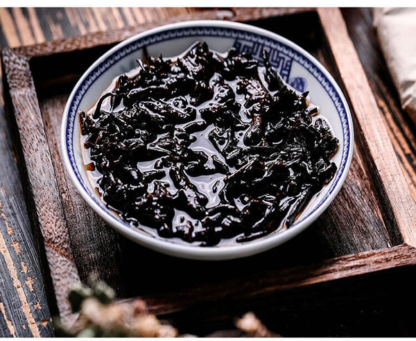 HelloYoung Ripe Puer Golden Buds Cake Menghai Daoshenggen Court Pu'er Tea 357g/12.59oz