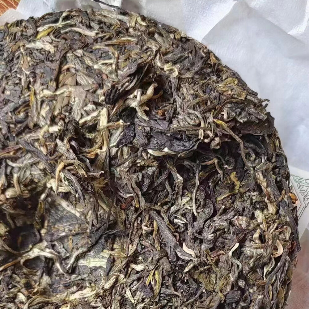 357g Yunnan Raw Puerh Tea Cake  Luoshuidong Pu'er Raw Tea Premium Pu-erh Tea