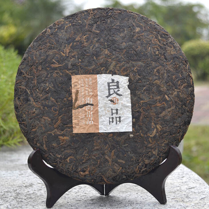 HelloYoung Haiwan Old Comrade Liang Zai Pin Ancient Tree Pu-erh Pu'er Tea Ripe 400g