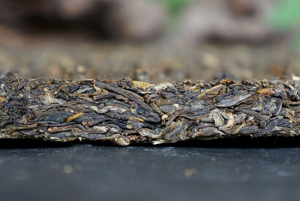 HelloYoung Shang Pin Golden Ribbon Big Snow Mountain * Xiaguan Puer Raw Puerh Tea 357g